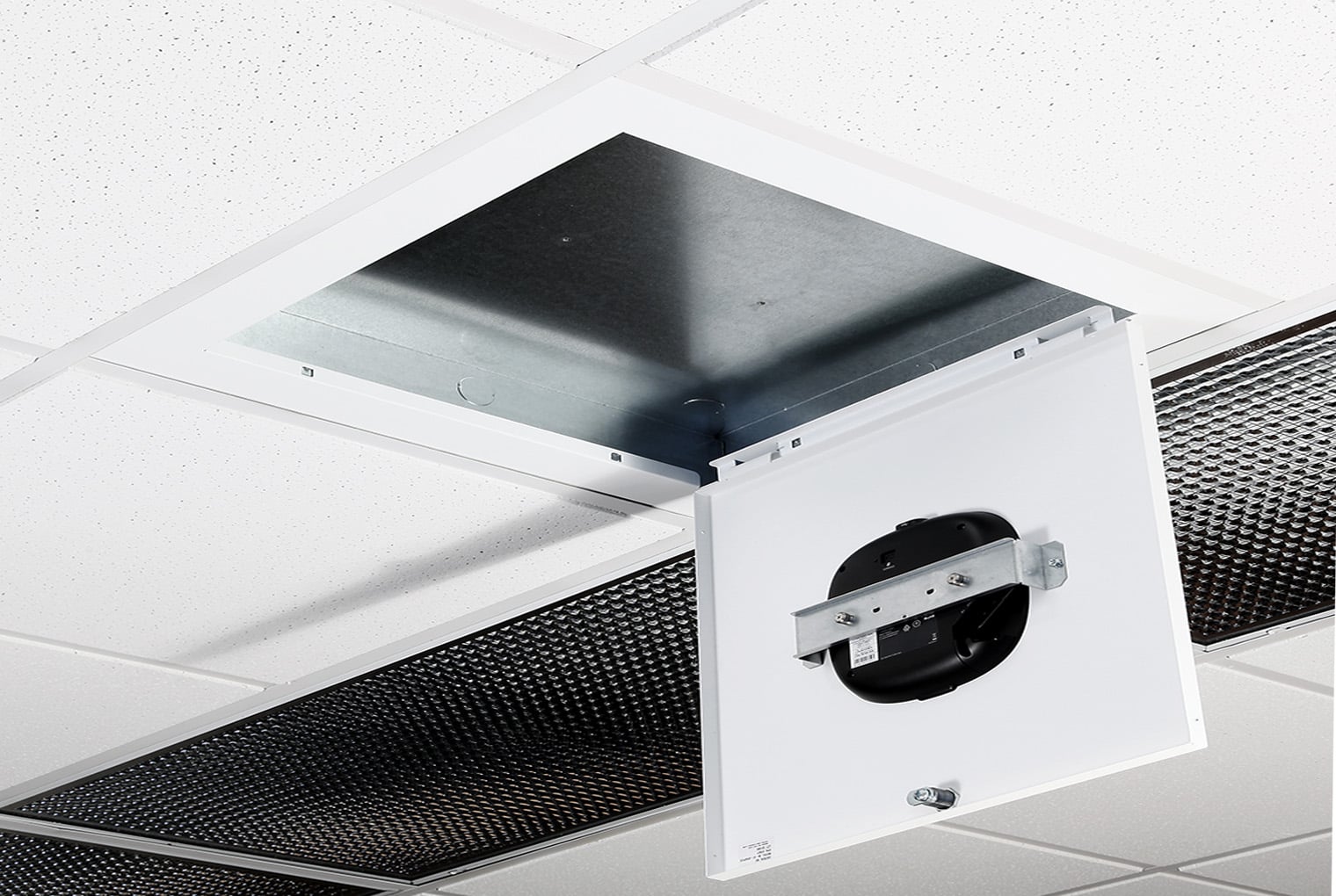 Oberon Wi-Tile Ceiling Enclosures 1047