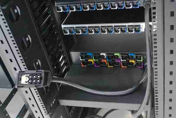 Universal Input Cord for eConnect PDUs